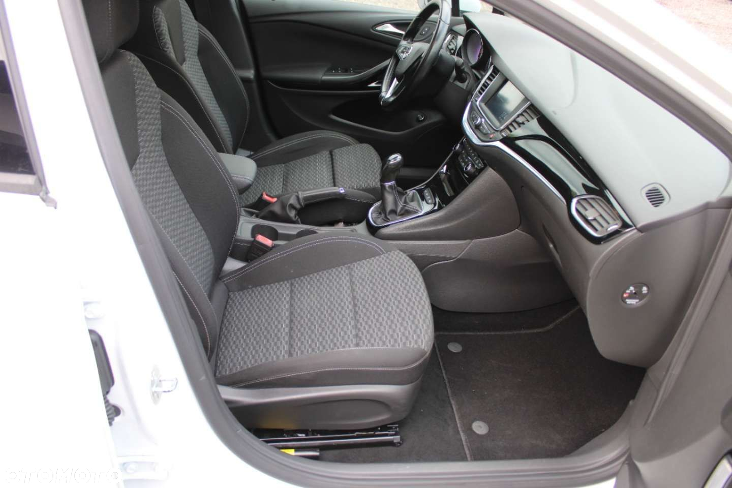Opel Astra - 28