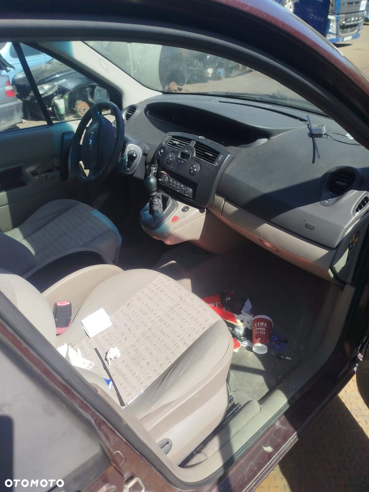 Renault Scenic 2 na części. - 4