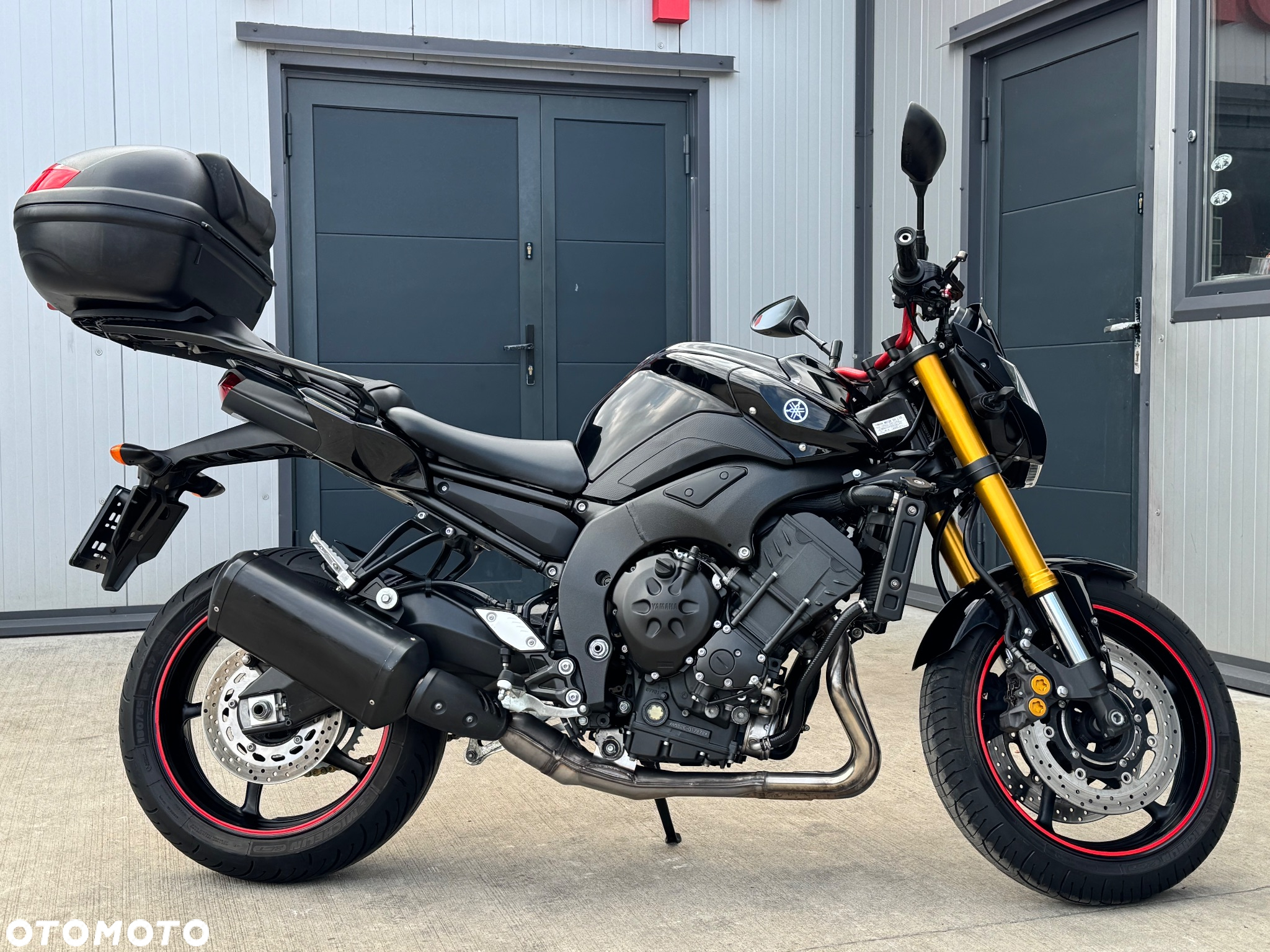 Yamaha FZ8 - 3