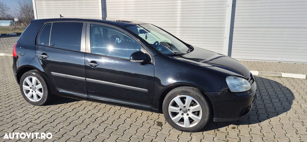 Volkswagen Golf 1.9 TDI DSG DPF Comfortline - 3