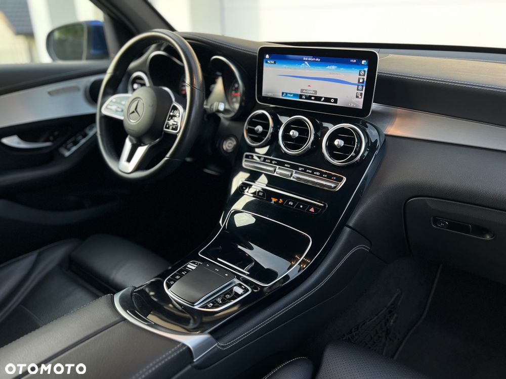 Mercedes-Benz GLC 200 - 20