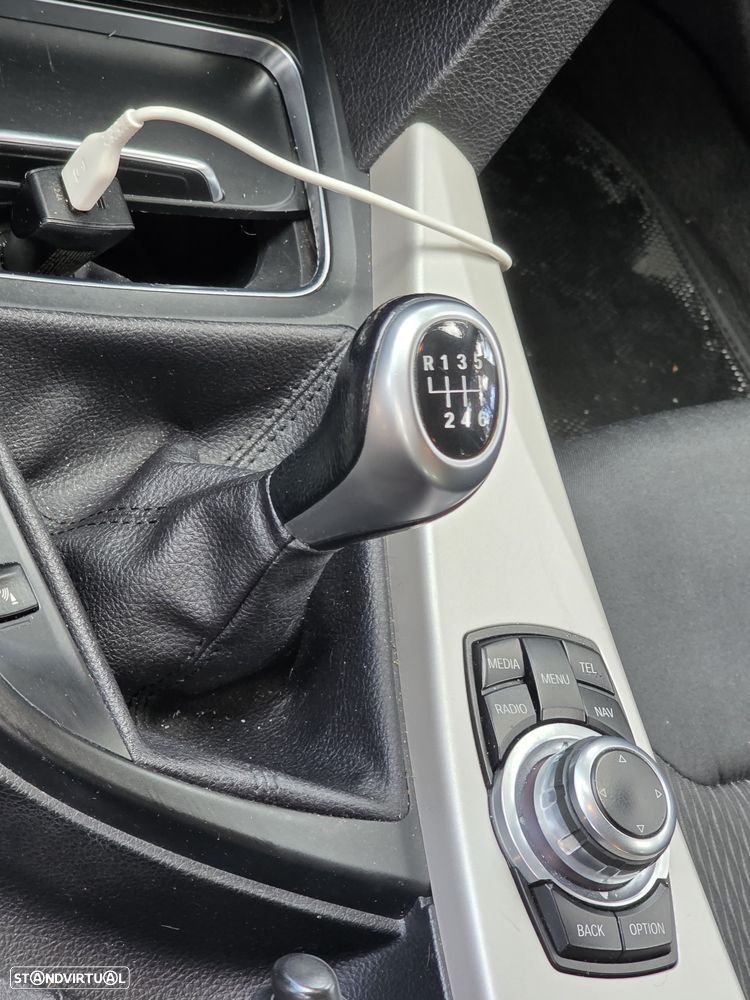 BMW 318 d Advantage - 7