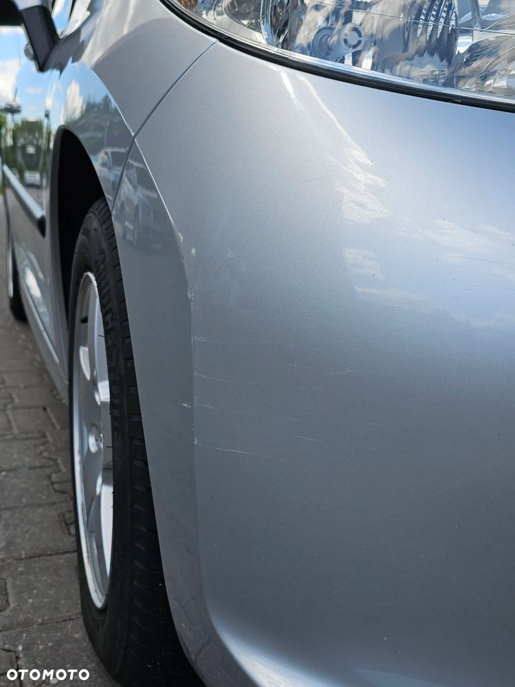 Peugeot 207 1.4 - 22