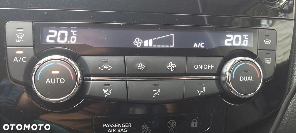 Nissan Qashqai 1.3 DIG-T N-Connecta - 21