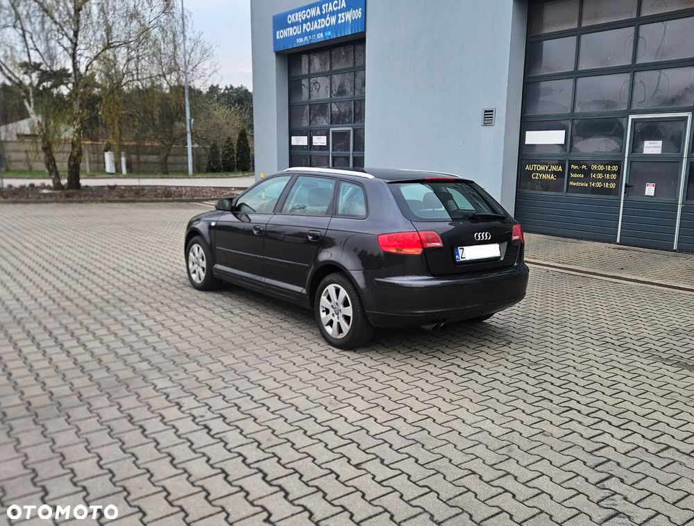 Audi A3 Sportback 1.8 TFSI Ambition - 4