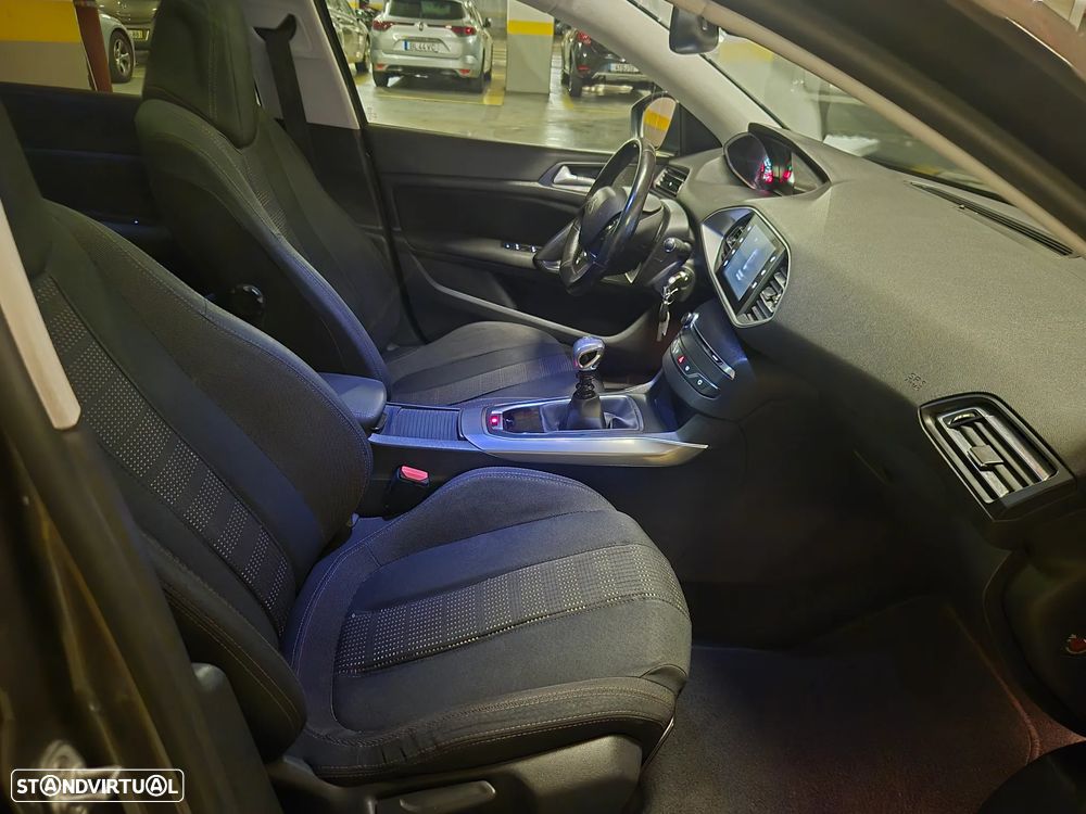 Peugeot 308 SW 1.6 e-HDi Allure - 35