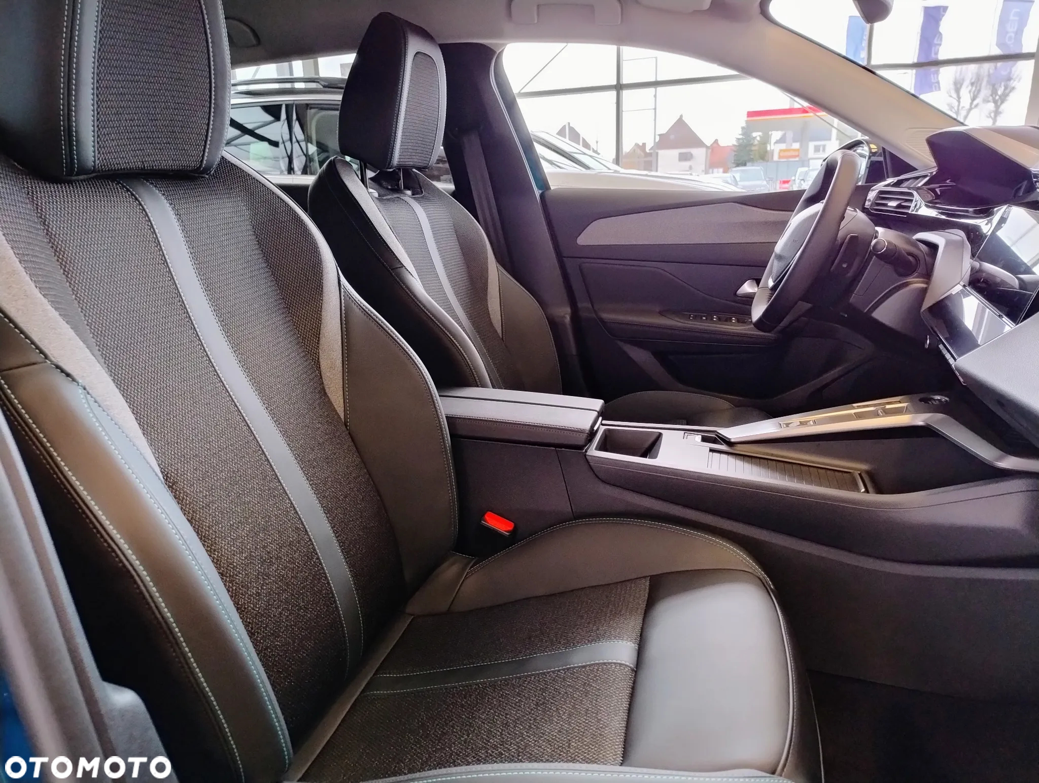 Peugeot 408 - 37