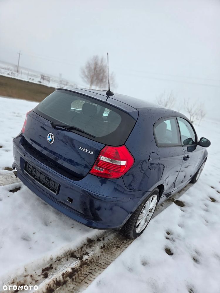 BMW Seria 1 118d DPF Edition Sport - 9