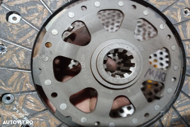 Kit ambreiaj 2.5 B 21211223688 BMW Seria 3 E46 [1997 - 2003] Sedan 4- - 2