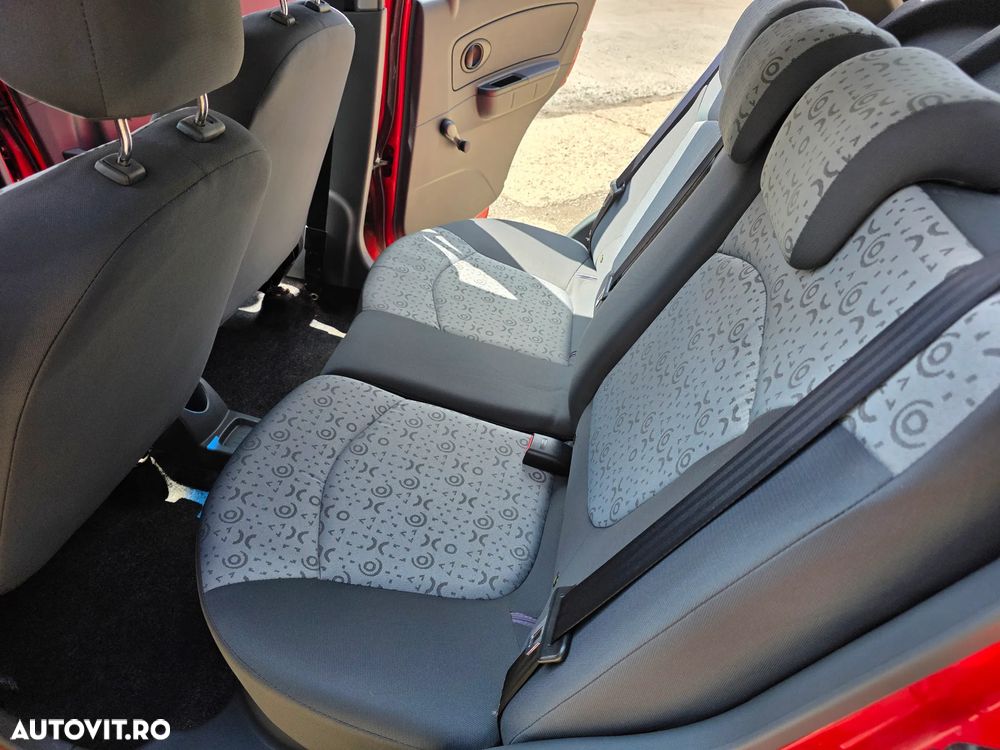 Chevrolet Spark - 12