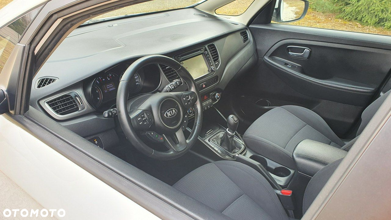 Kia Carens 1.7 CRDi S 7os - 13