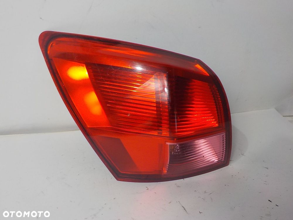 NISSAN QASHQAI J10 LAMPA LEWA TYLNA LEWY TYŁ - 2