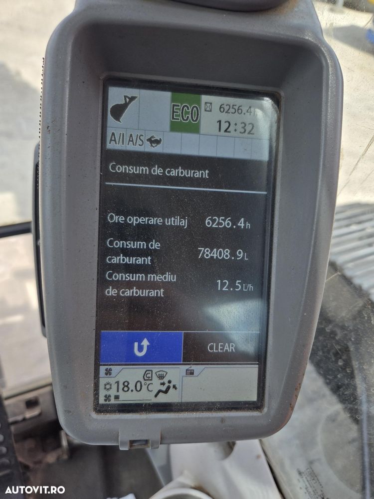 Hitachi ZX250-6, 2019, 6.254h, Masa operationala 27,1tone, cupa NOUA 1,55mc, cupla rapida, lant 80% bun doar 1.109h deplasare, consum mediu 12,5l/h, ad sapare 7m, camera spate si laterale, ridica 16,2 avertizare antirasturnare, 3 pompe hidr, PROMOTIE 86.900 - 23