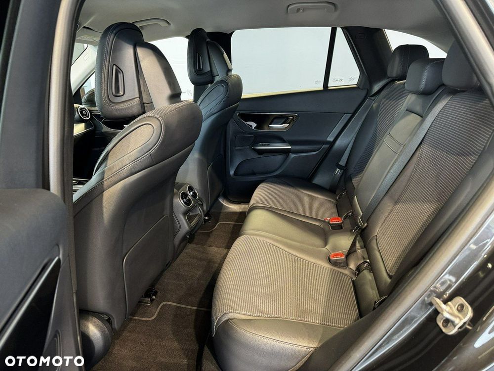 Mercedes-Benz GLC - 15