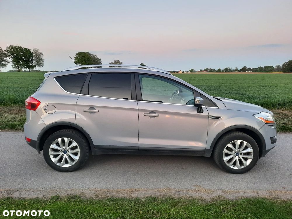 Ford Kuga 2.0 TDCi 4x4 Titanium - 16