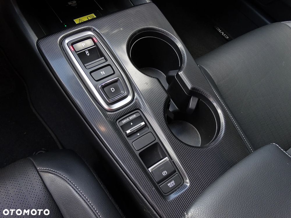 Honda Civic 2.0 i-MMD Advance BSI CVT - 18
