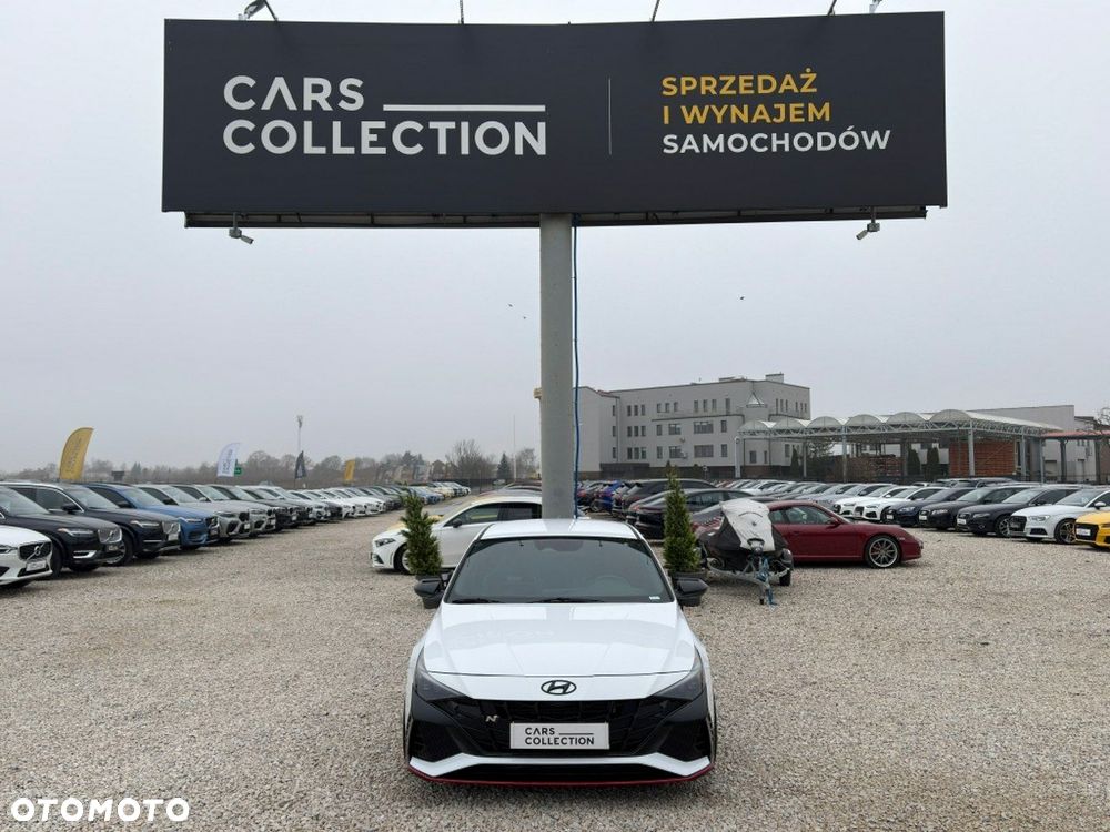 Hyundai Elantra - 19