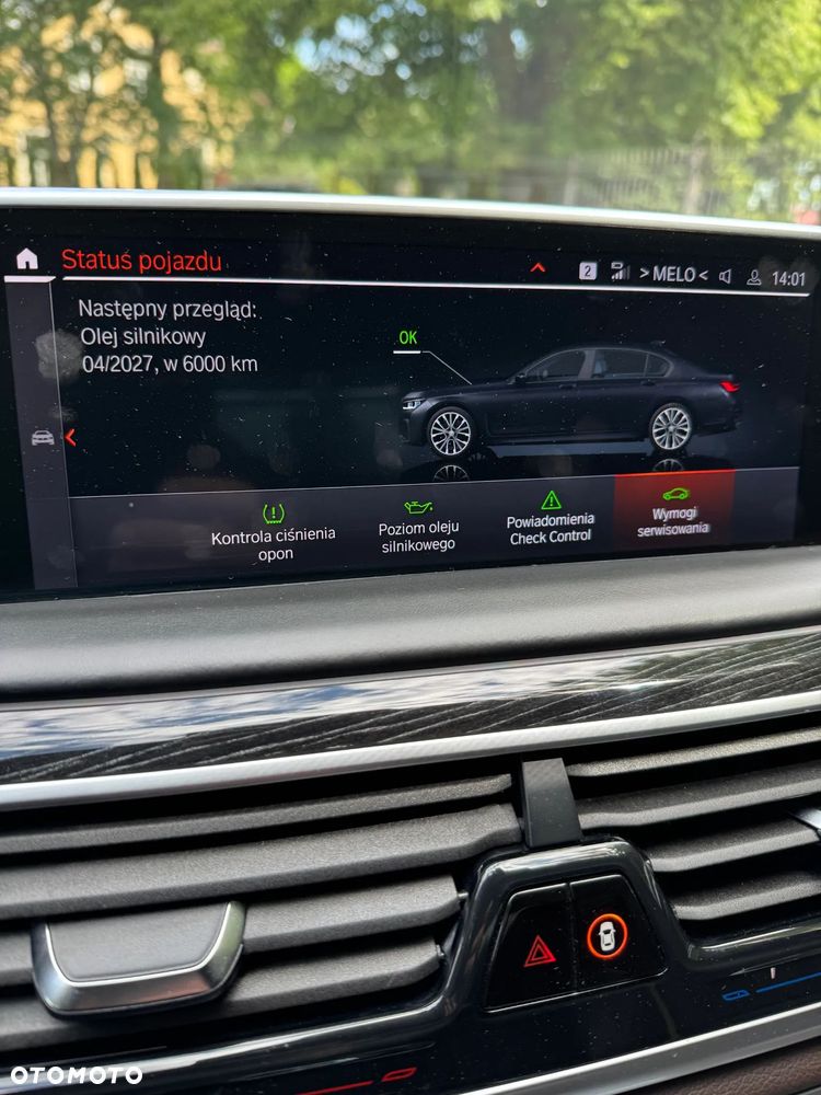 BMW Seria 7 750i xDrive - 10
