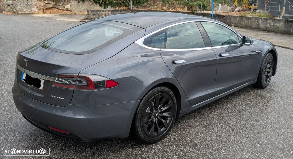 Tesla Model S Long Range - 7