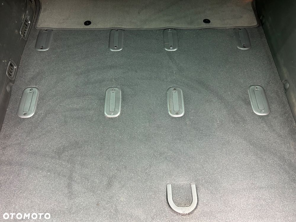 Volkswagen Sharan 1.9 TDI Family - 32