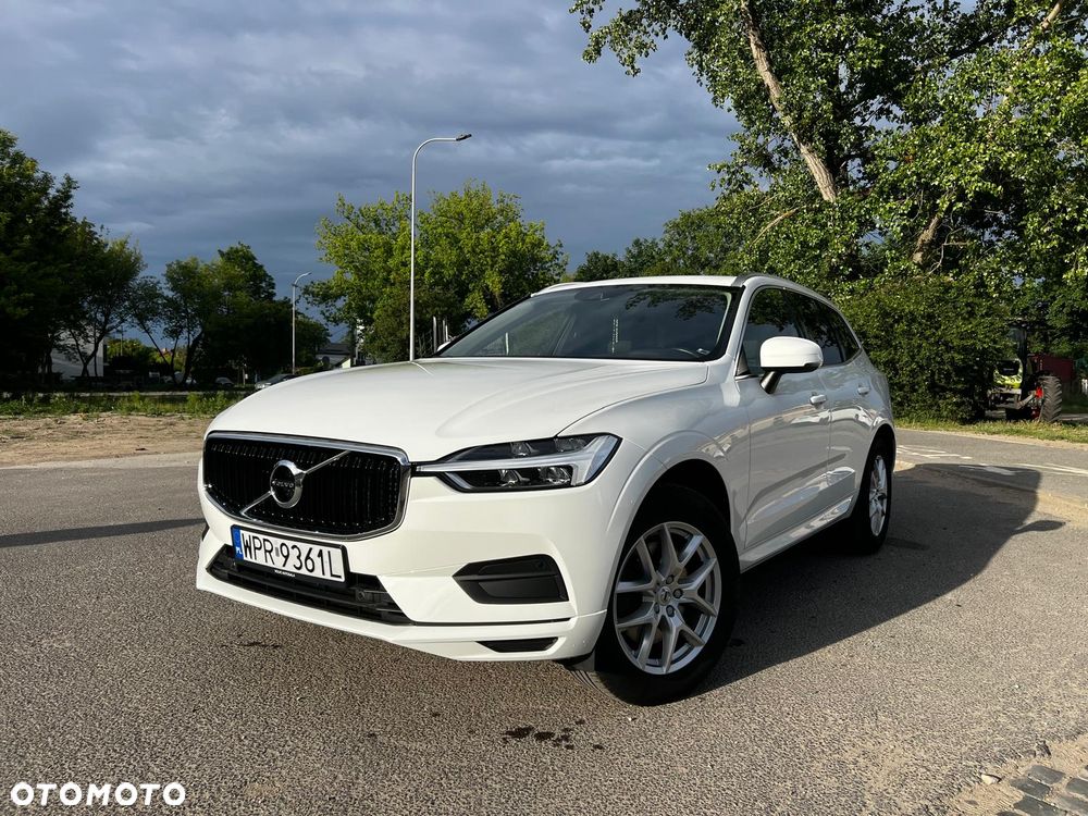 Volvo XC 60 D4 Momentum - 1