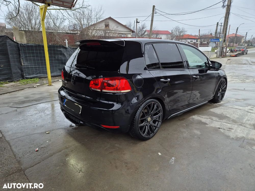 Volkswagen Golf 2.0 TDI Highline - 4