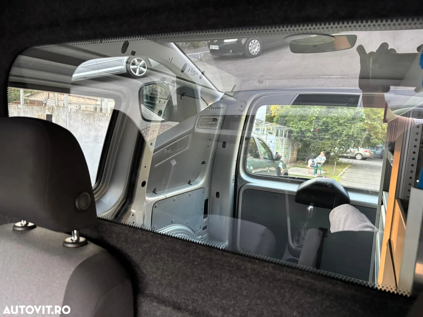 Volkswagen Caddy 1.4 BiFuel TGI (5-Si.) DSG Comfortline - 17