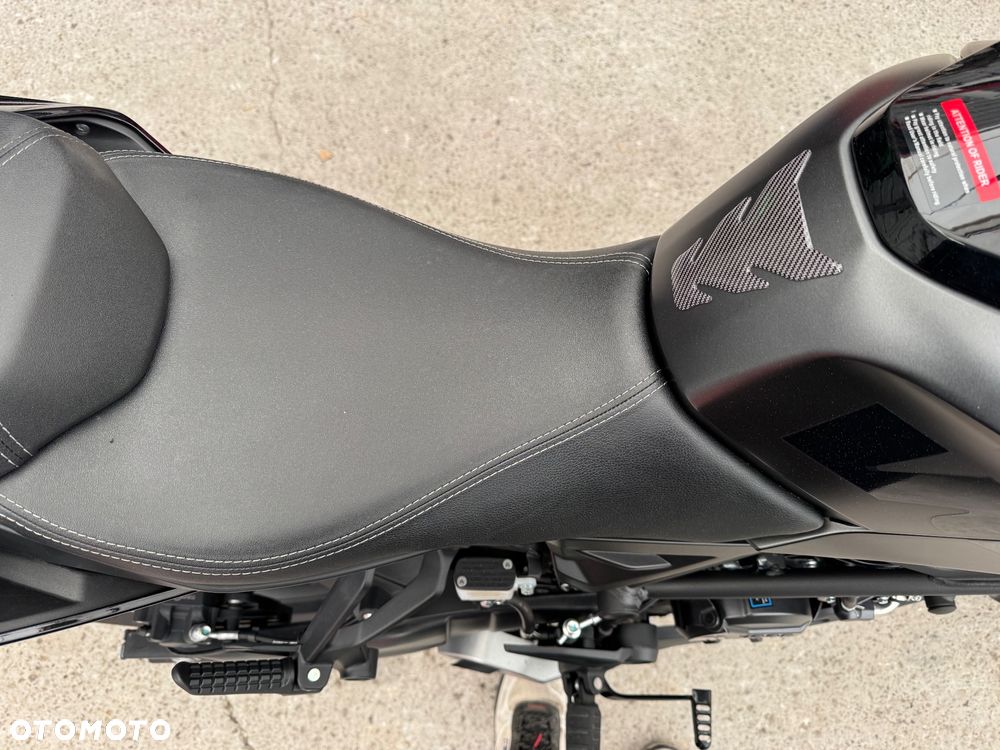 VOGE R125 - 11