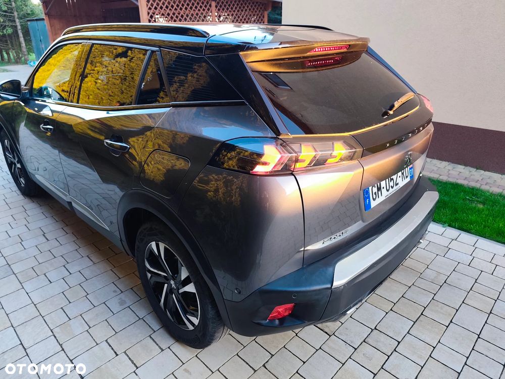 Peugeot 2008 1.2 PureTech GT Line S&S - 9