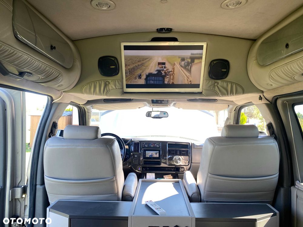 Chevrolet Express - 4