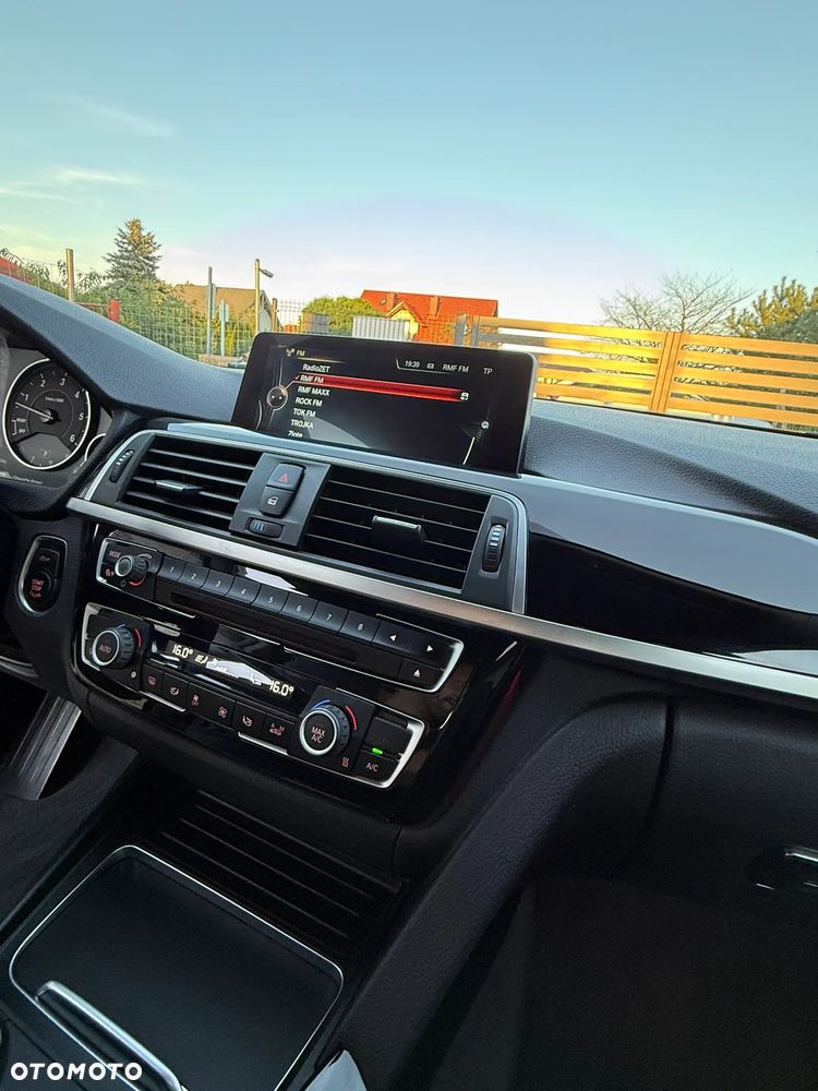 BMW Seria 3 335d xDrive Sport Line - 15