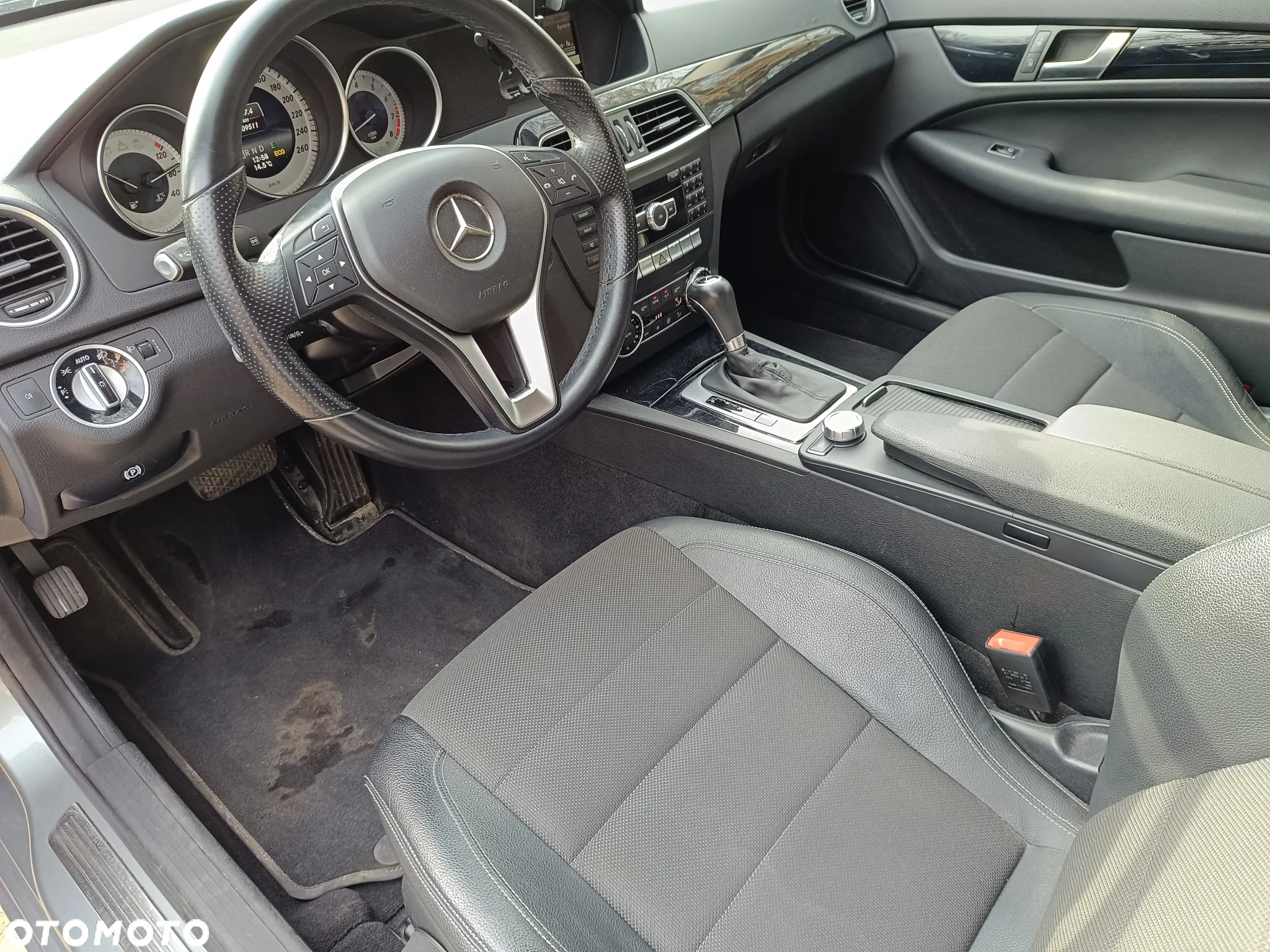 Mercedes-Benz Klasa C 180 Coupe 7G-TRONIC - 2