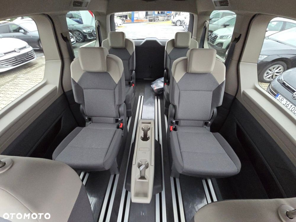 Volkswagen california Beach silnik: 2,0 l TDI SCR 150 KM / skrzynia biegów: 7-biegowa DSG rozstaw osi: 3124 mm - 28