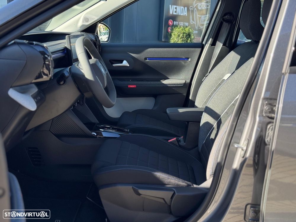 Citroën C3 1.2 Hybrid Plus e-DSC6 - 8