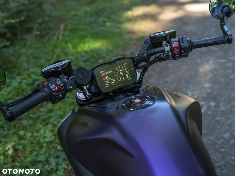 Ducati Diavel - 21