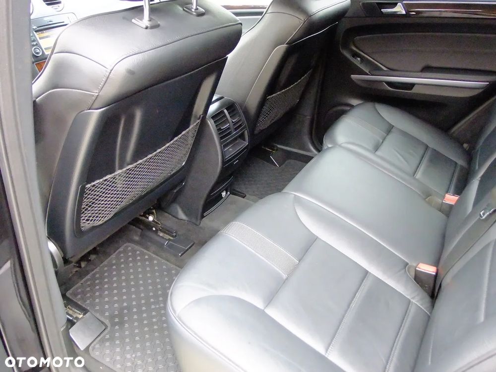 Mercedes-Benz ML - 9