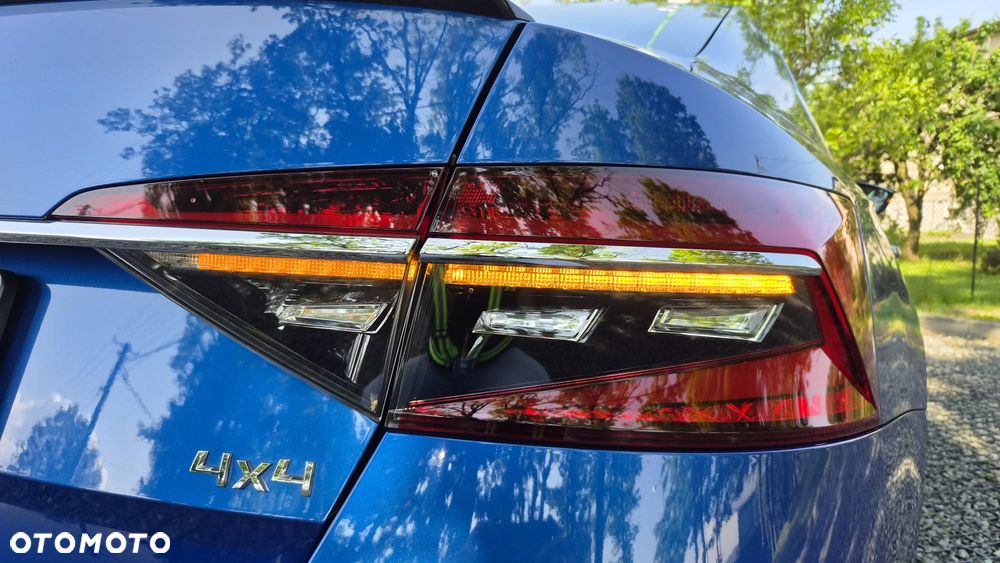 Skoda Superb 2.0 TSI 4x4 L&K DSG - 16