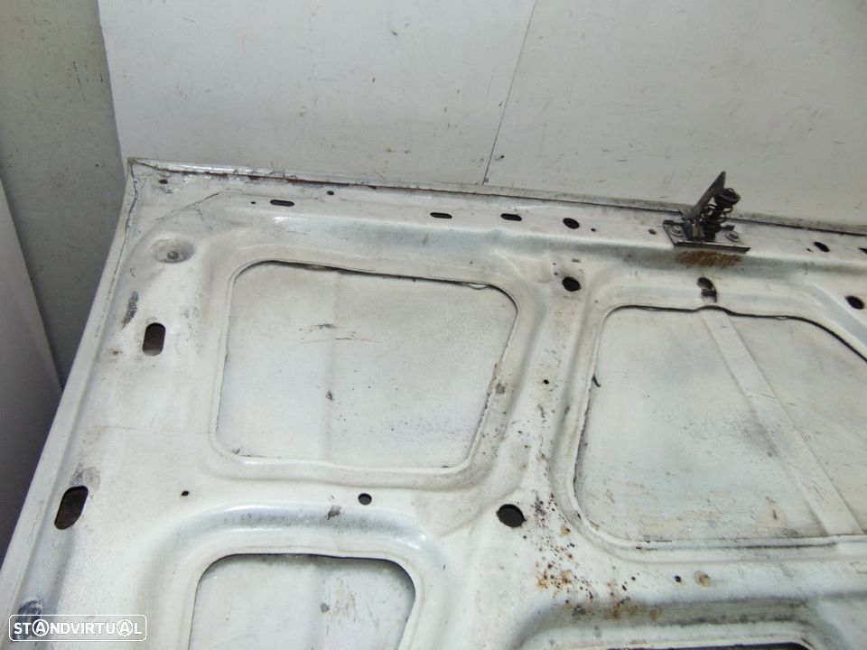 Nissan 720 pick up capot - 6