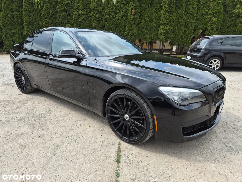 BMW Seria 7 740i - 14