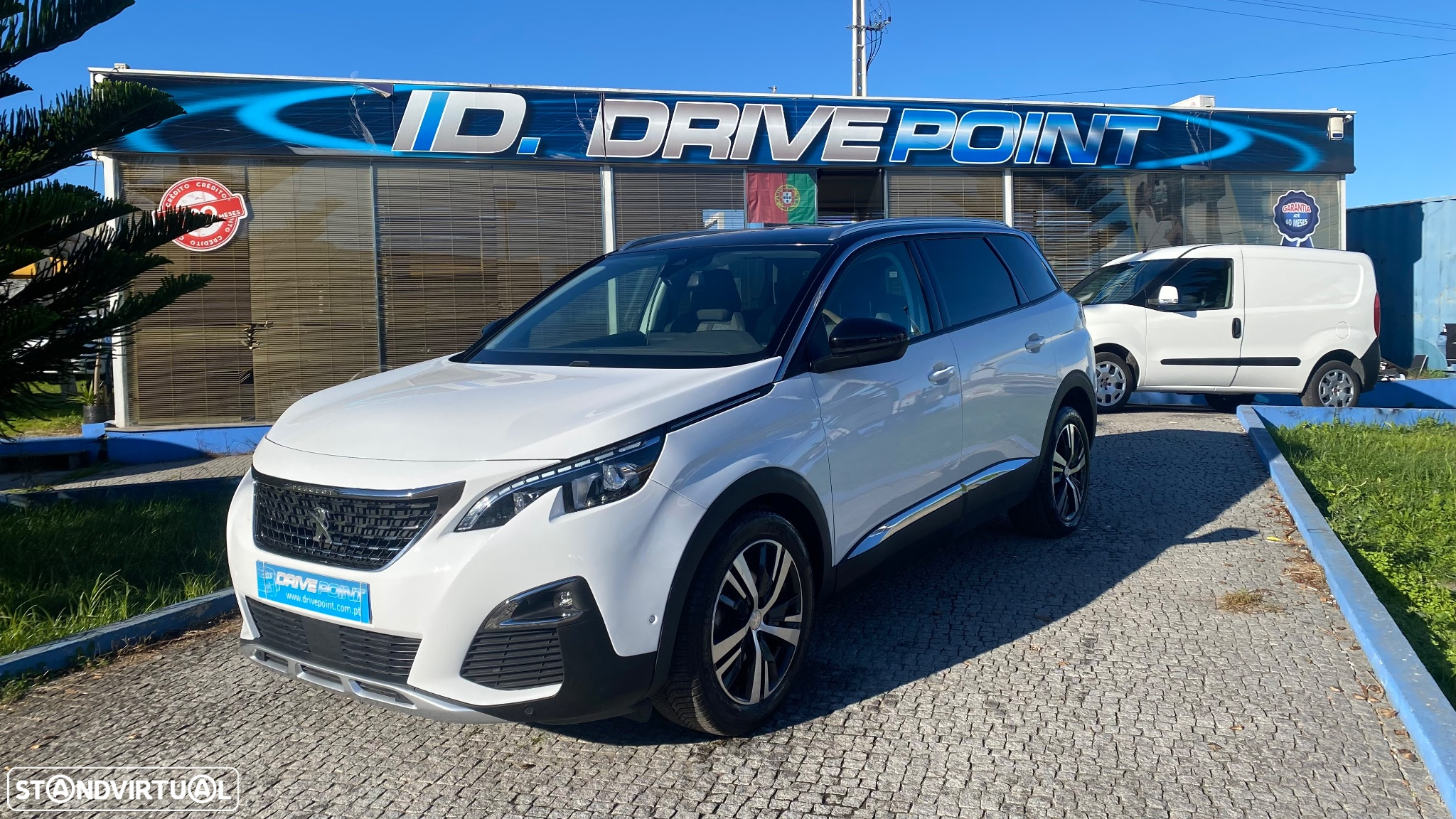 Peugeot 5008 1.2 PureTech Allure - 2