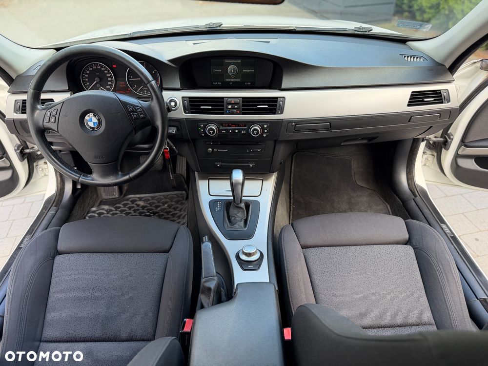 BMW Seria 3 320d xDrive DPF Edition Fleet Exclusive - 11