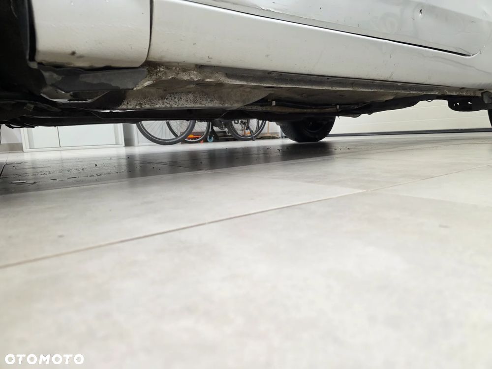 Toyota Yaris - 28