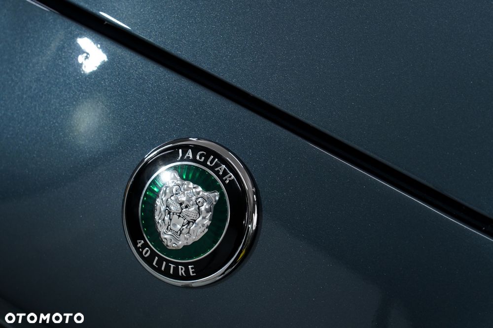 Jaguar XK8 - 30