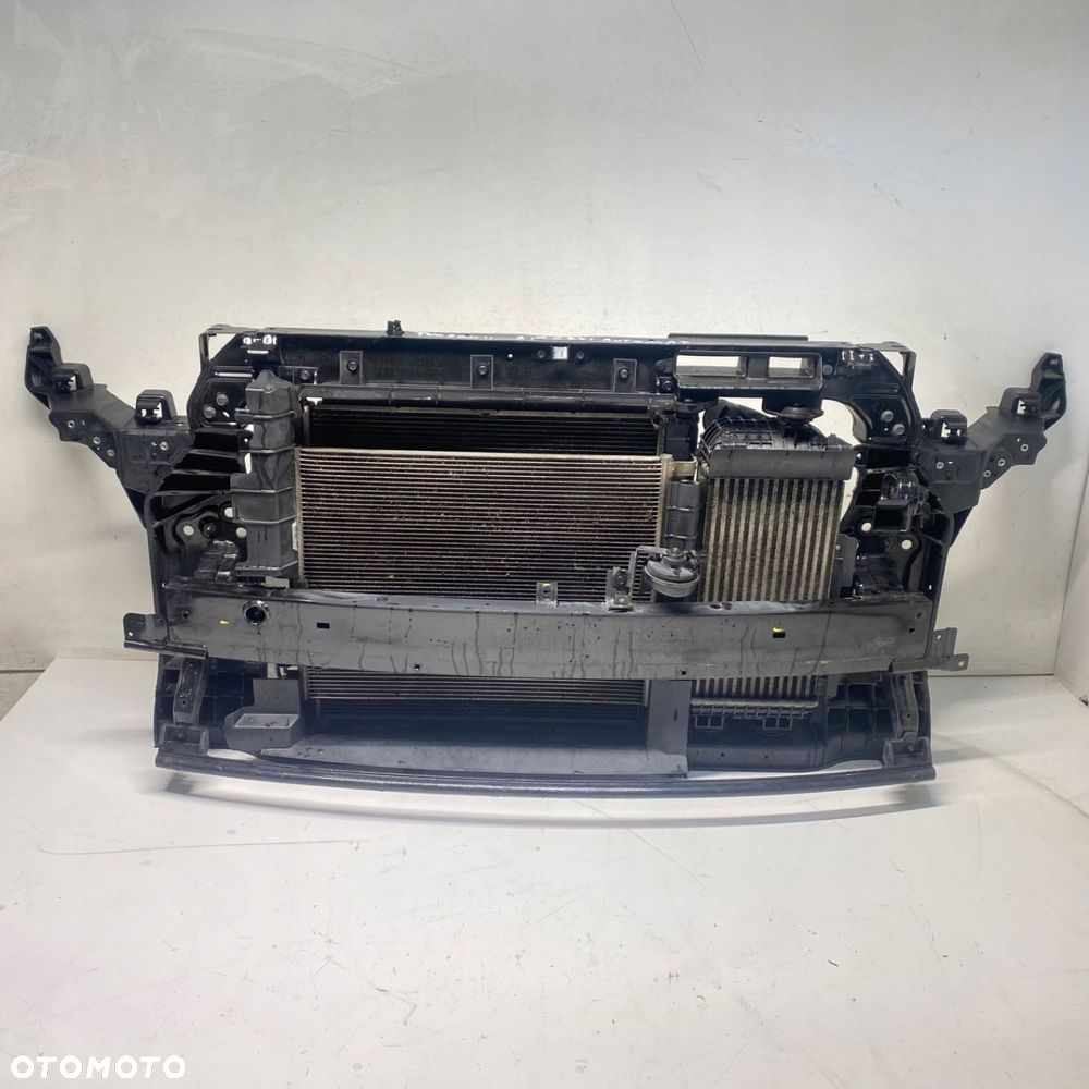 PAS PRZEDNI CHŁODNICE HYUNDAI TUCSON II 2.0 CRDI AUTOMAT 15-21 - 2