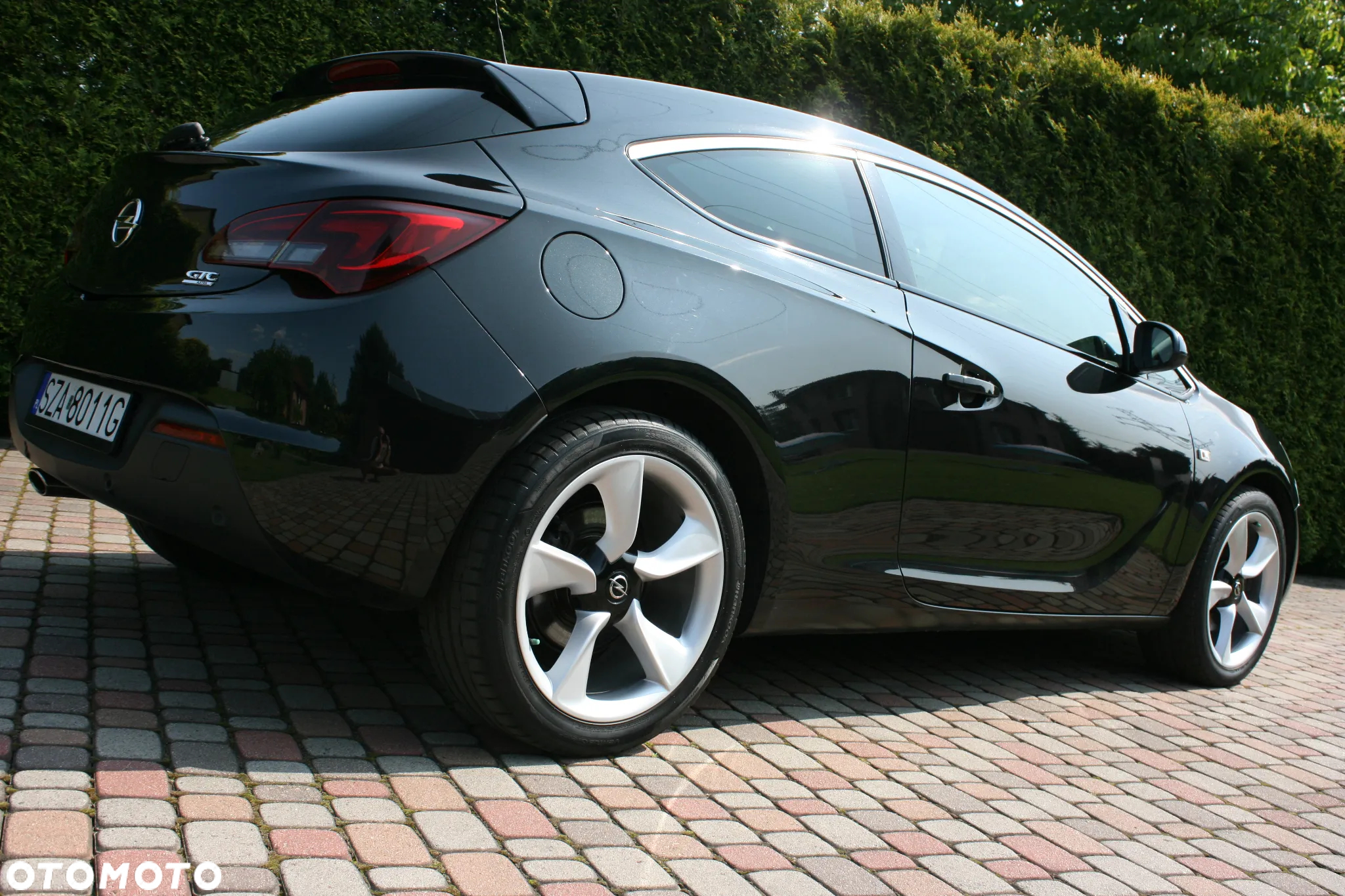 Opel Astra IV GTC 1.4 T Sport - 18