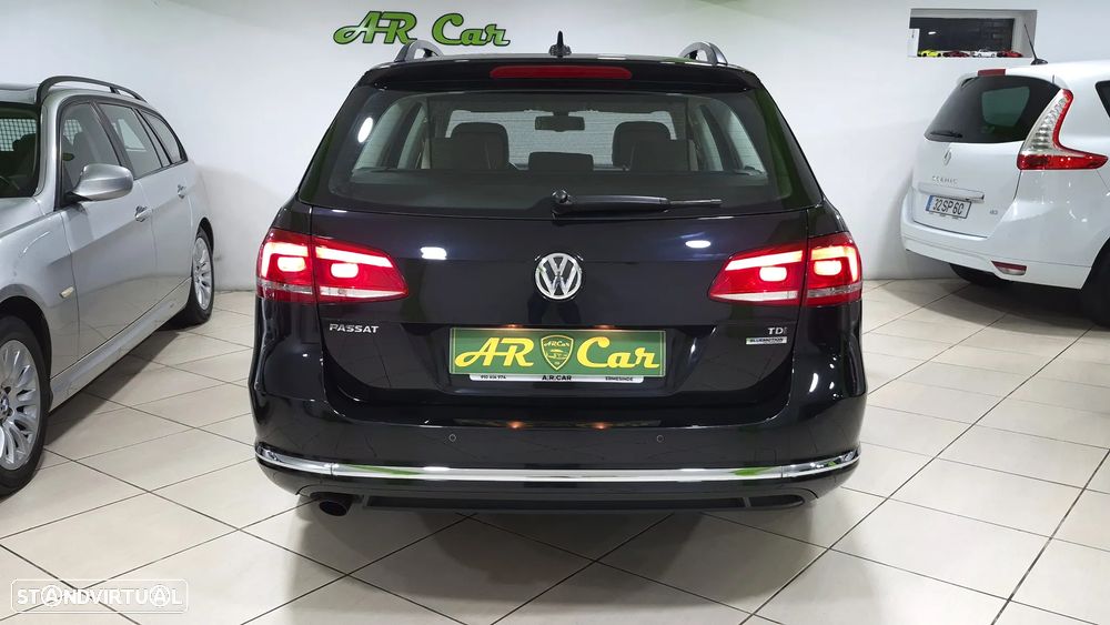 VW Passat 1.6 TDI BlueMotion Highline - 5