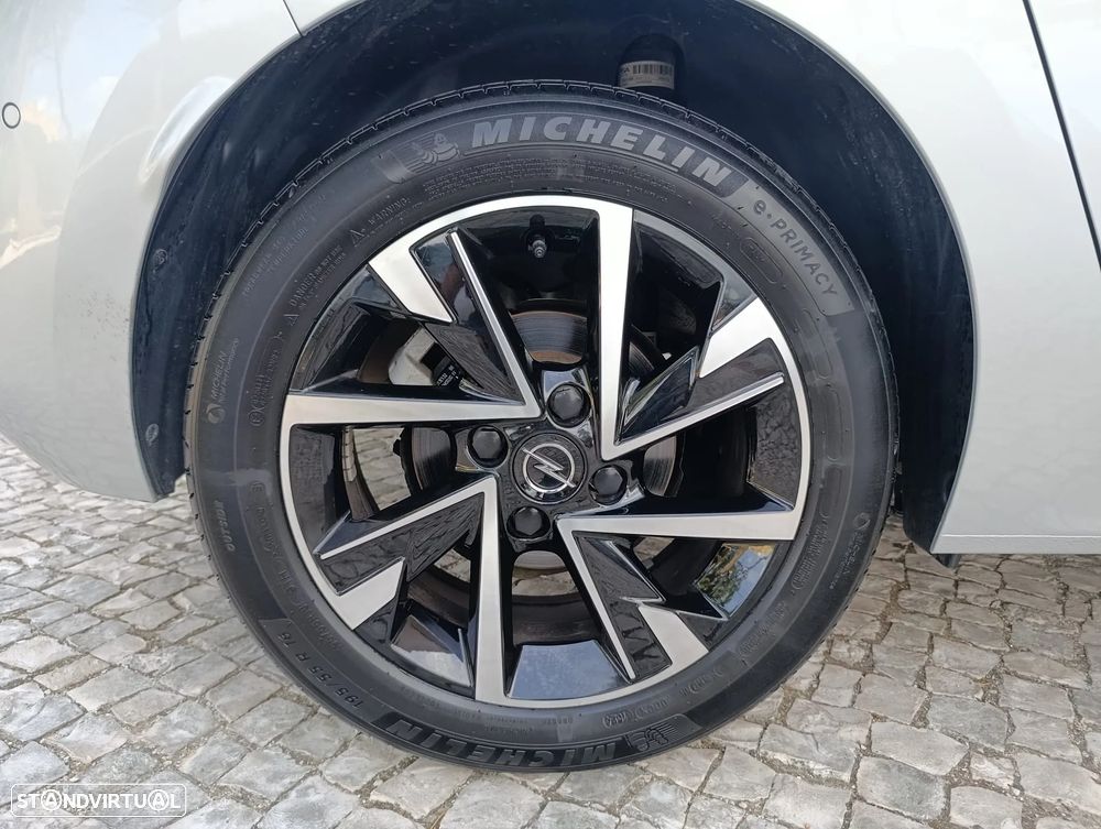 Opel Corsa 1.2 T GS Aut. — fotografia 12
