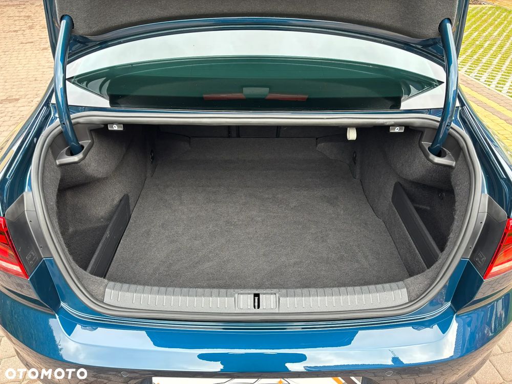 Volkswagen Passat ver-1-5-tsi-evo-business-dsg - 33
