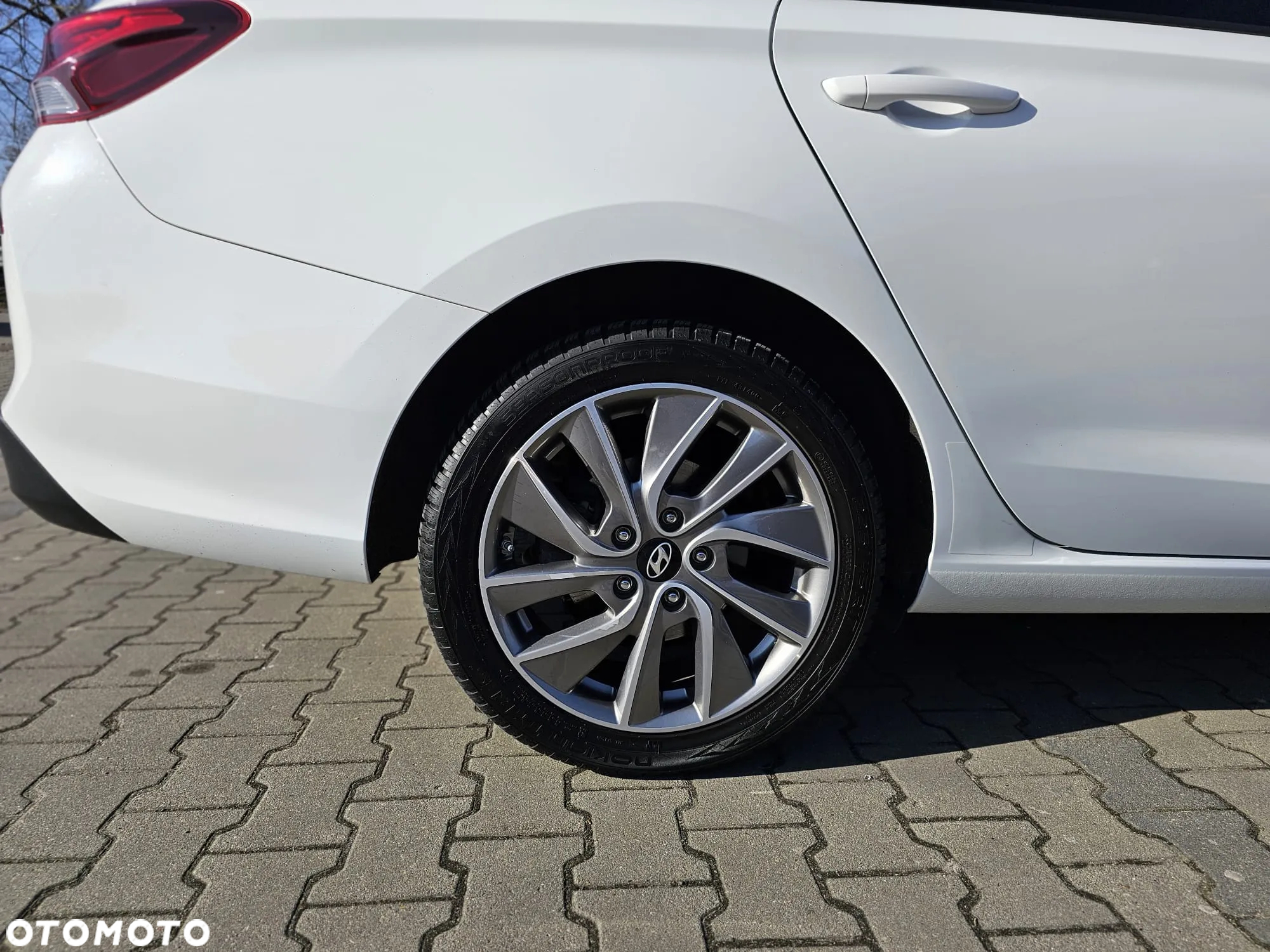 Hyundai i30 Kombi 1.4 T-GDI DCT Passion Plus - 22