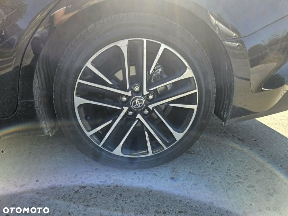 Toyota Camry 2.5 Hybrid Dynamic Force Executive e-CVT - 10